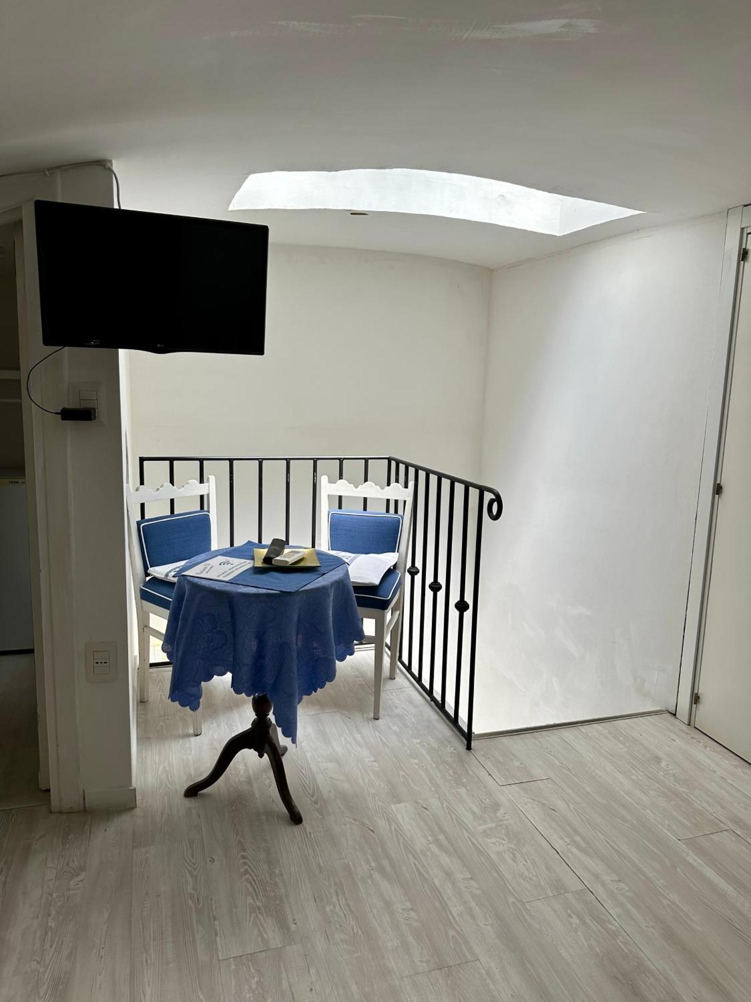 Martucci 83 Bed & Breakfast Napoli Bagian luar foto