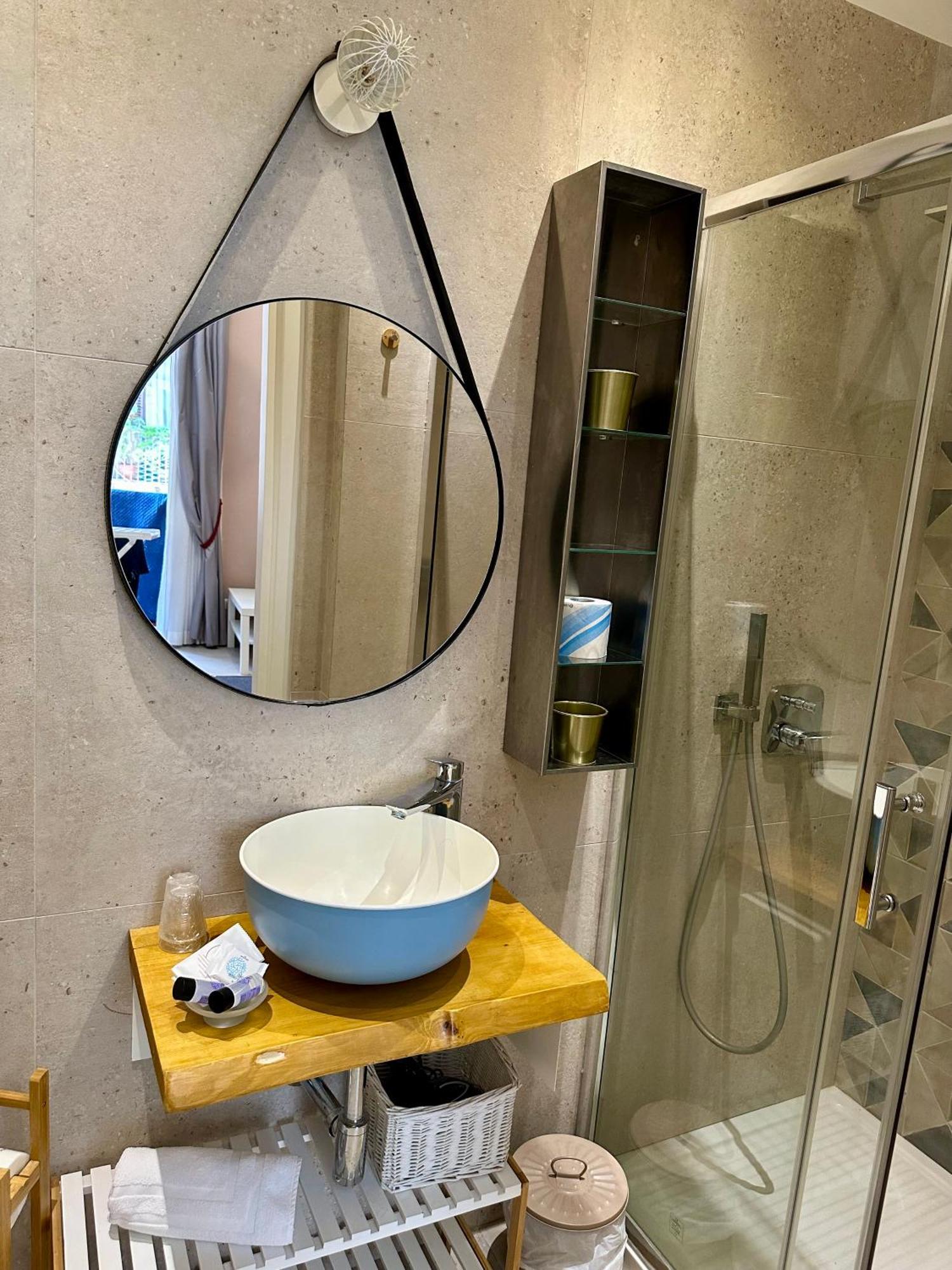 Martucci 83 Bed & Breakfast Napoli Bagian luar foto
