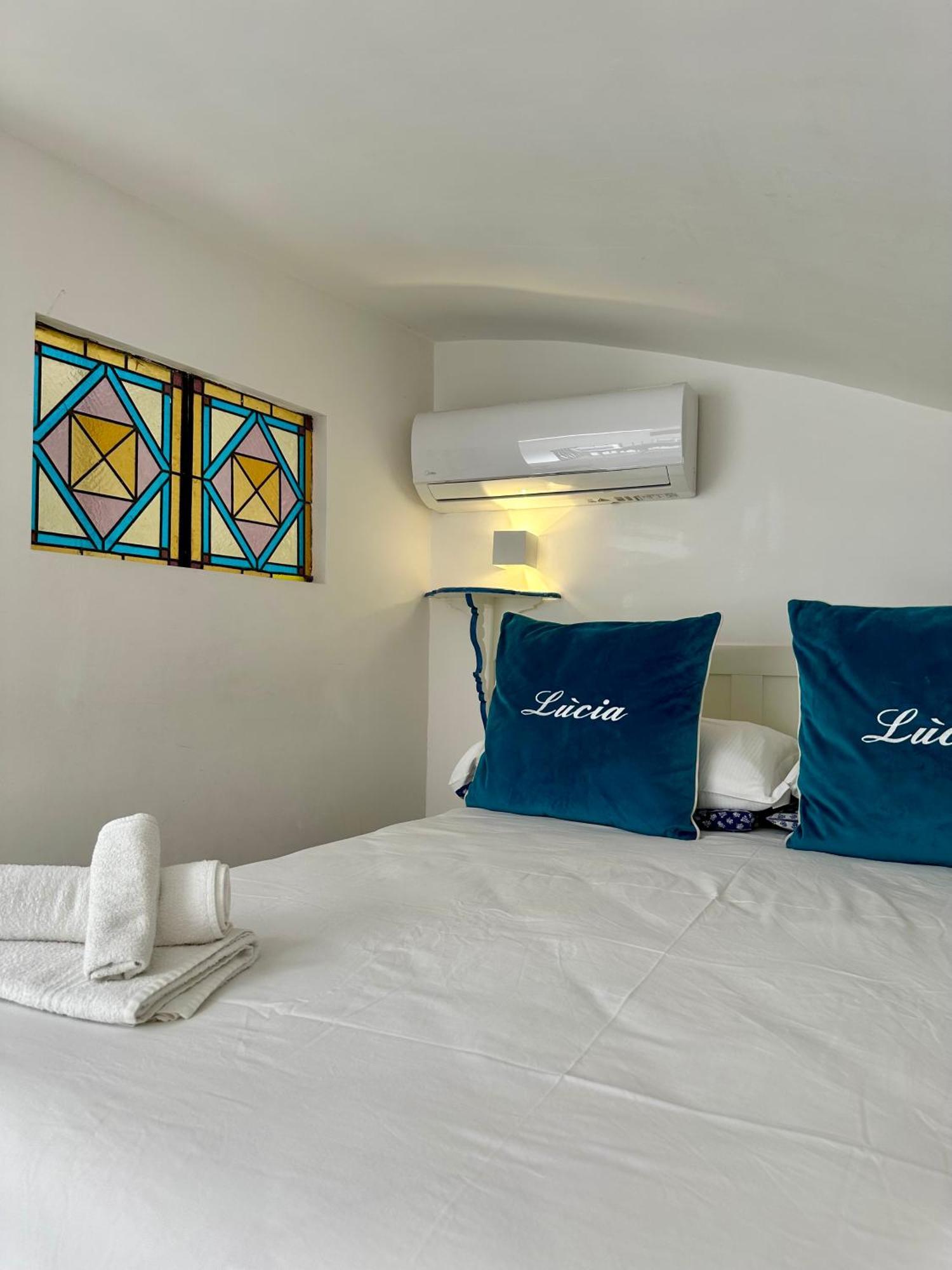 Martucci 83 Bed & Breakfast Napoli Bagian luar foto