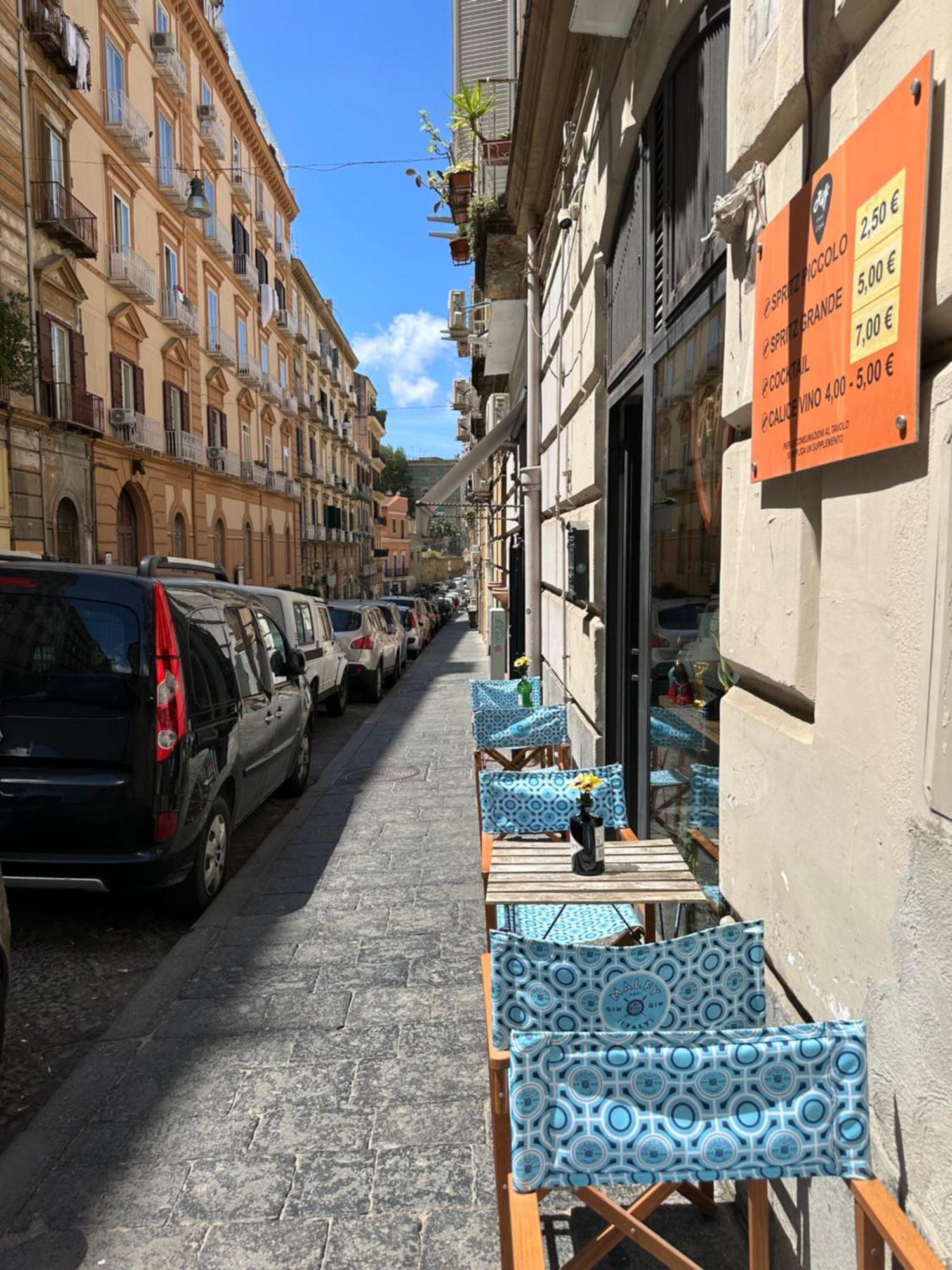 Martucci 83 Bed & Breakfast Napoli Bagian luar foto